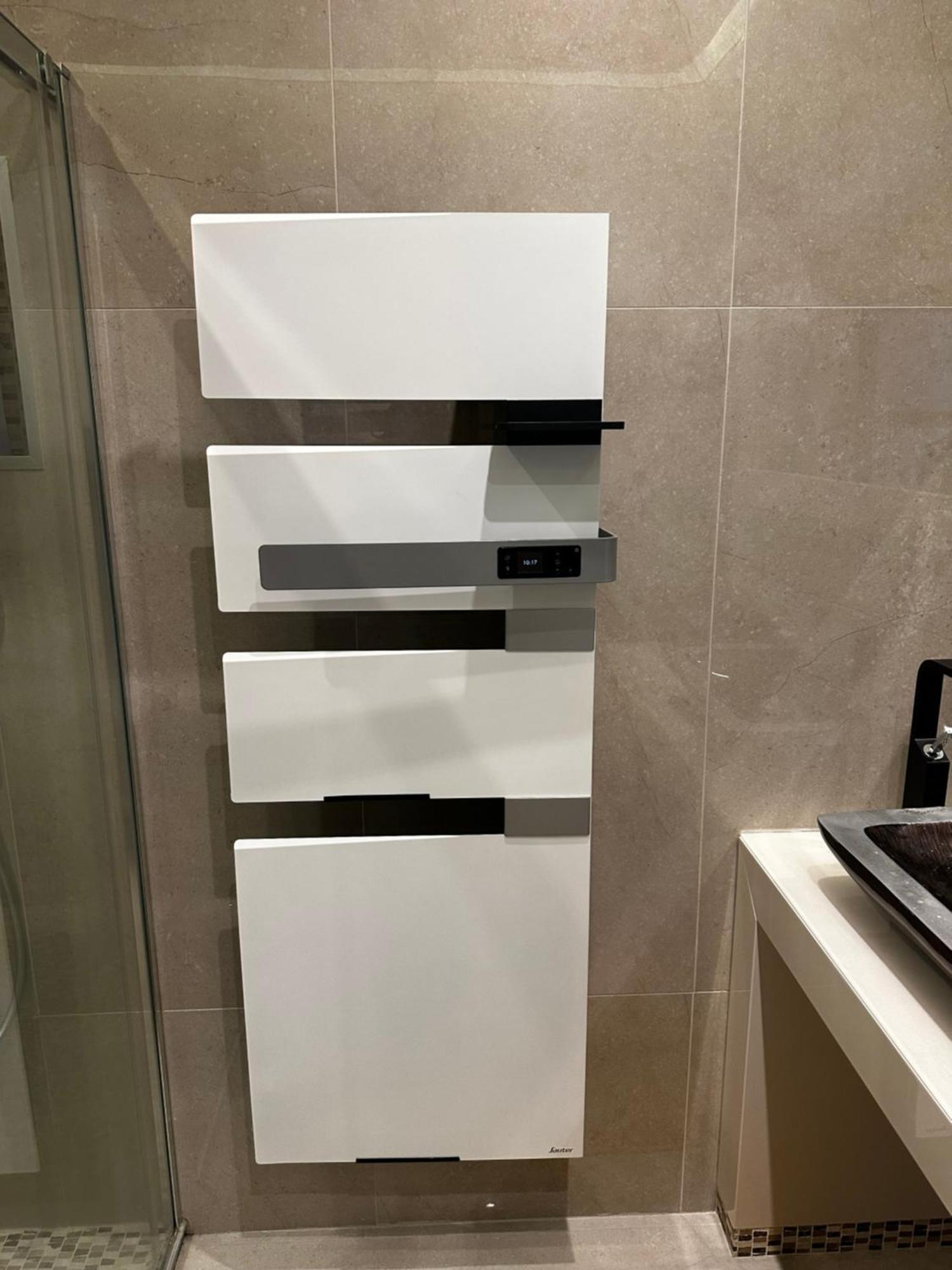 L'Emperador Apartment Reims Phòng bức ảnh