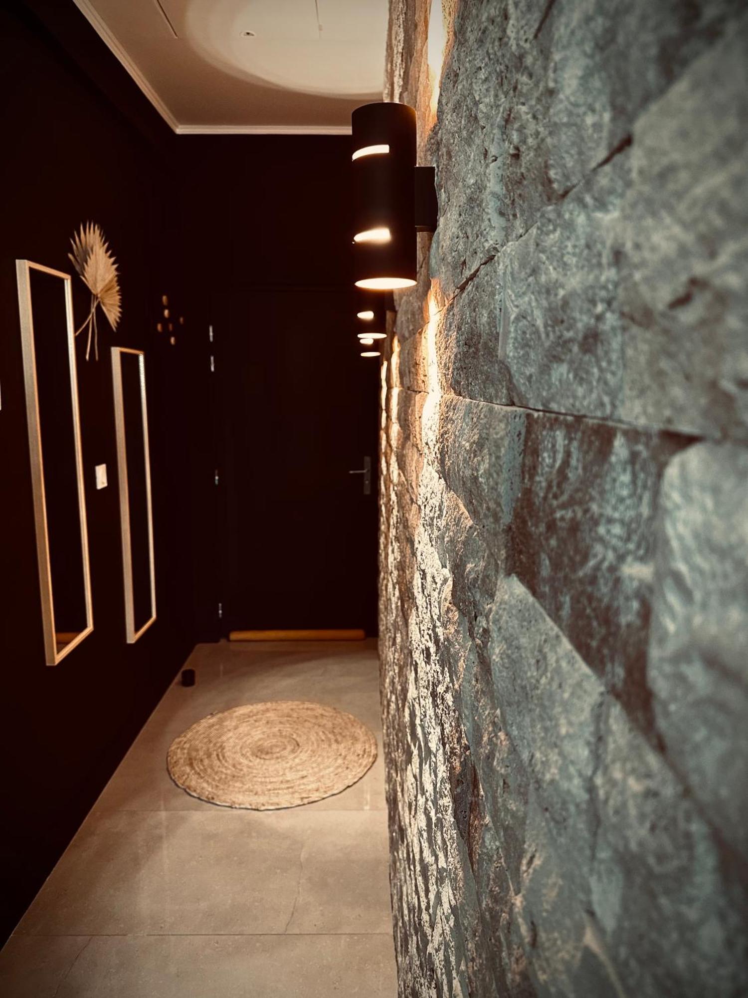 L'Emperador Apartment Reims Phòng bức ảnh