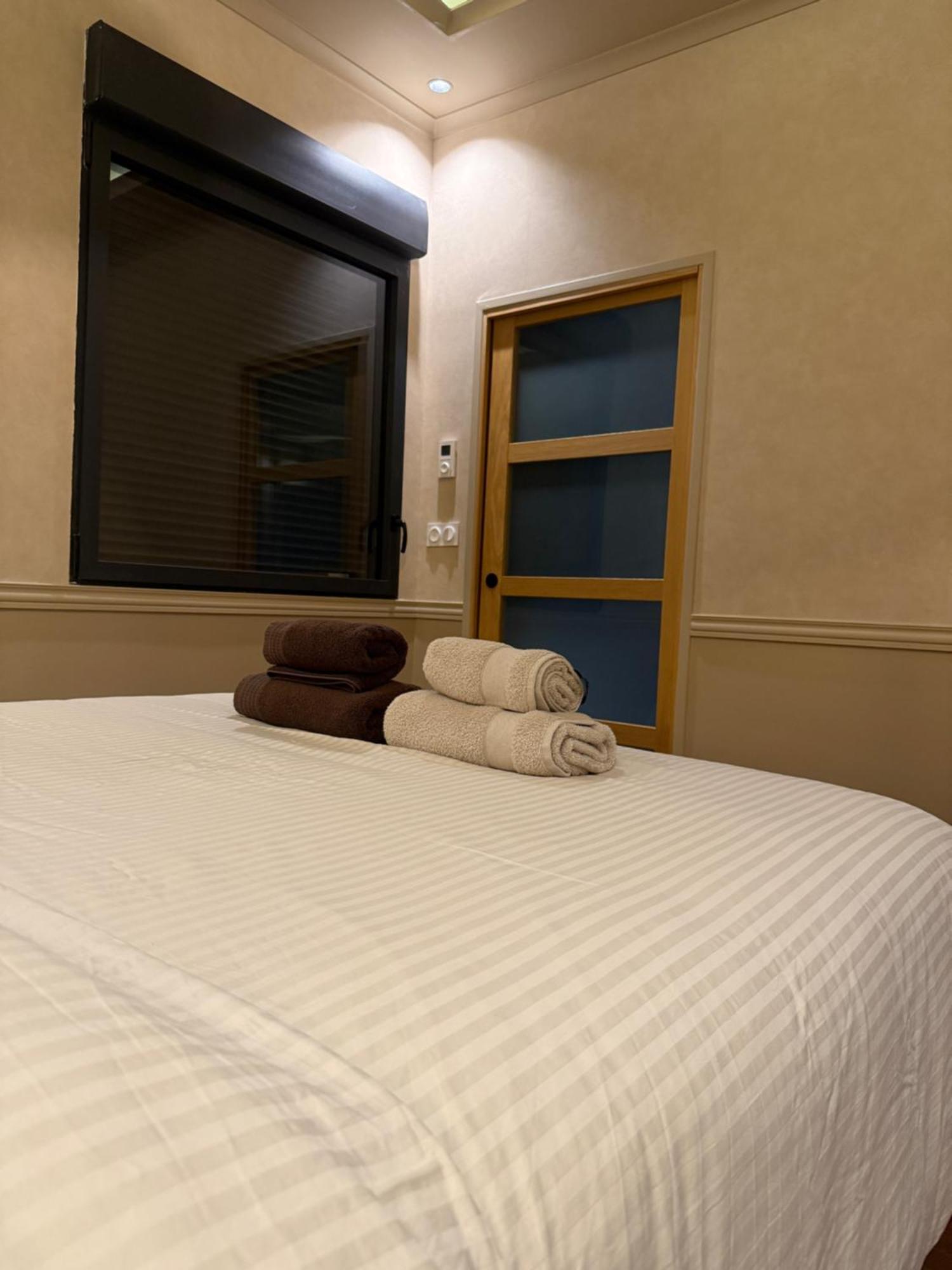 L'Emperador Apartment Reims Ngoại thất bức ảnh